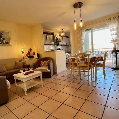 Apartamento Climatise Proche Et Commerces - 2 Pieces, 4 Pers, Parking Prive, Animaux Acceptes - Fr-1-226b-177 *